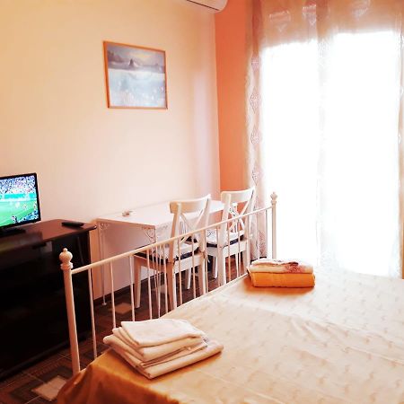 Stella Marina Bed and Breakfast Giardini Naxos Eksteriør billede